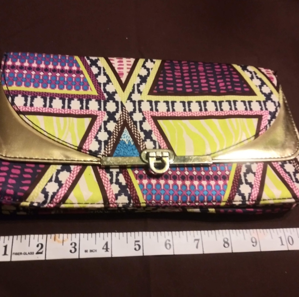H&M geo print clutch